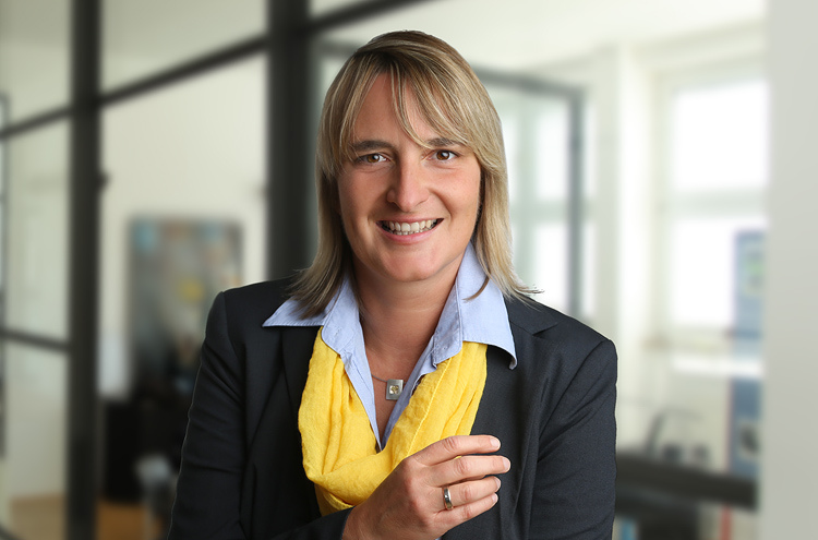 Coach Ruth Fraundorfer